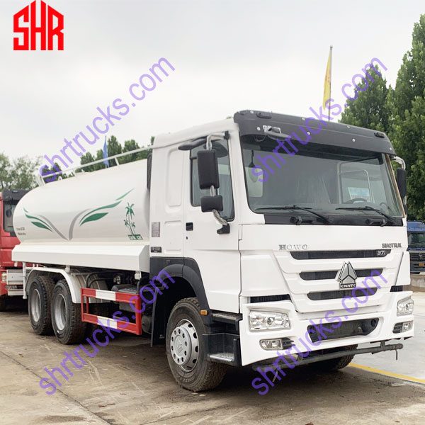 600x600-howo-6x4-watertank-1